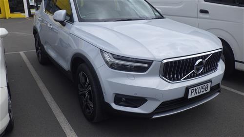 VOLVO XC40 STATIONWAGON 2017-CURRENT